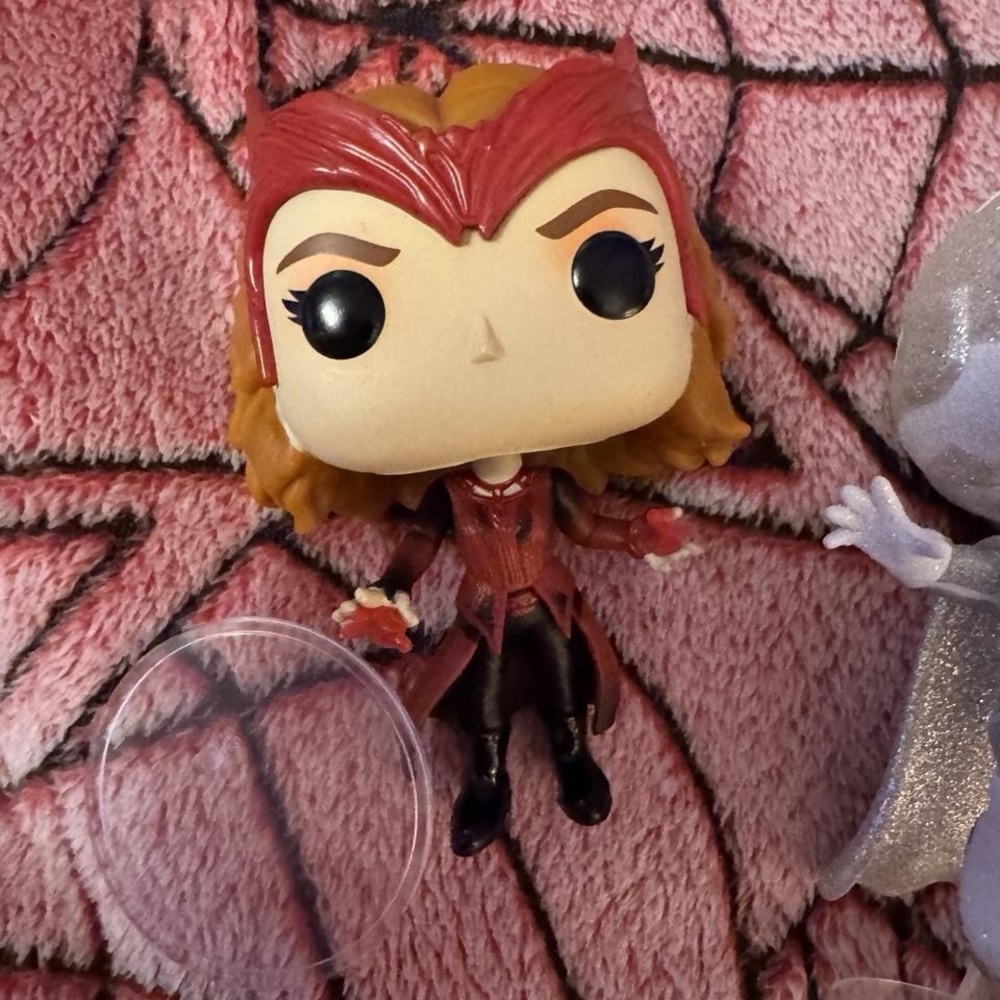 Funko Pop Scarlet Witch Doctor Strange Multiverse of Madness 3.75" Vinyl Figure